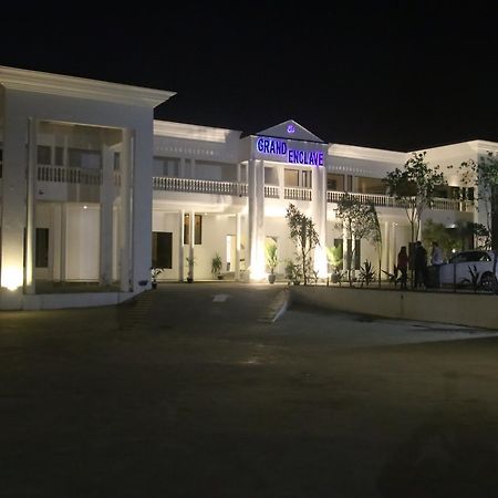 Grand Enclave Hotel Lahore Exterior foto