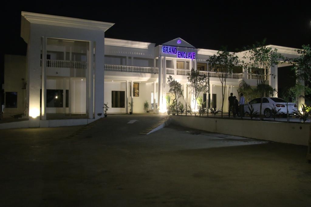 Grand Enclave Hotel Lahore Exterior foto