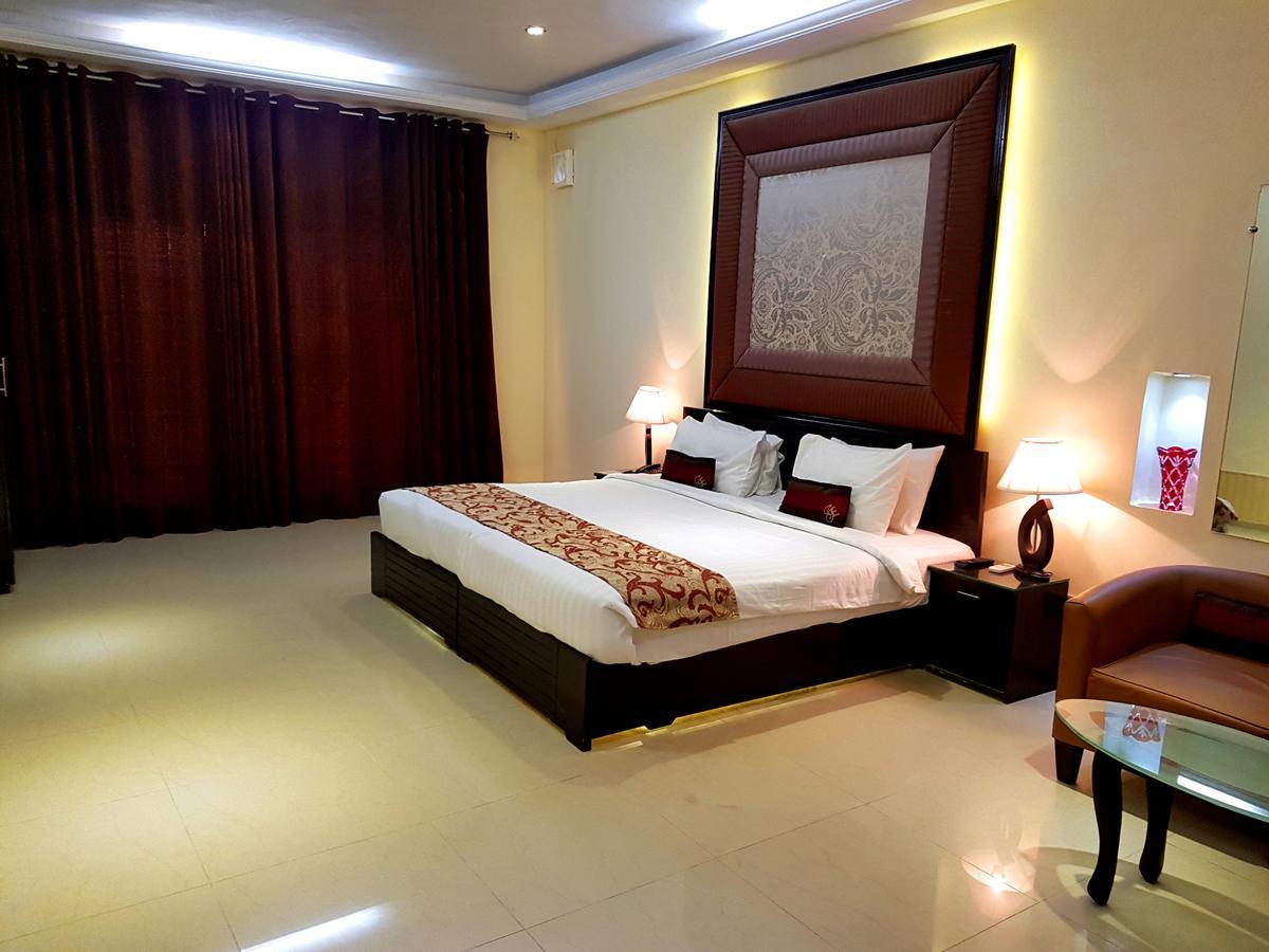 Grand Enclave Hotel Lahore Exterior foto