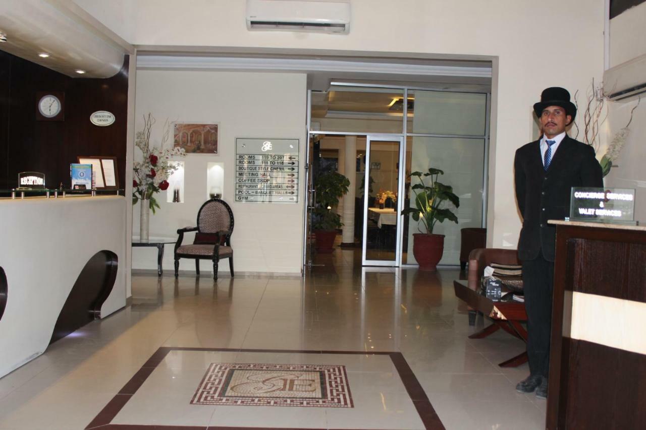 Grand Enclave Hotel Lahore Exterior foto